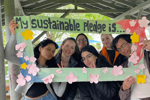 Download our guide to start and lead your school's Enviro journey